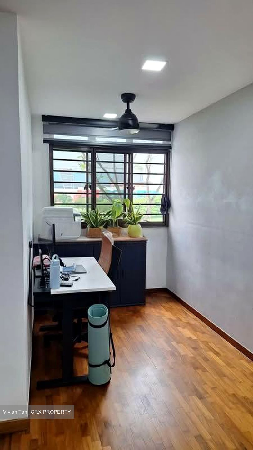 Blk 272B Jurong West Street 24 (Jurong West), HDB 5 Rooms #555300071